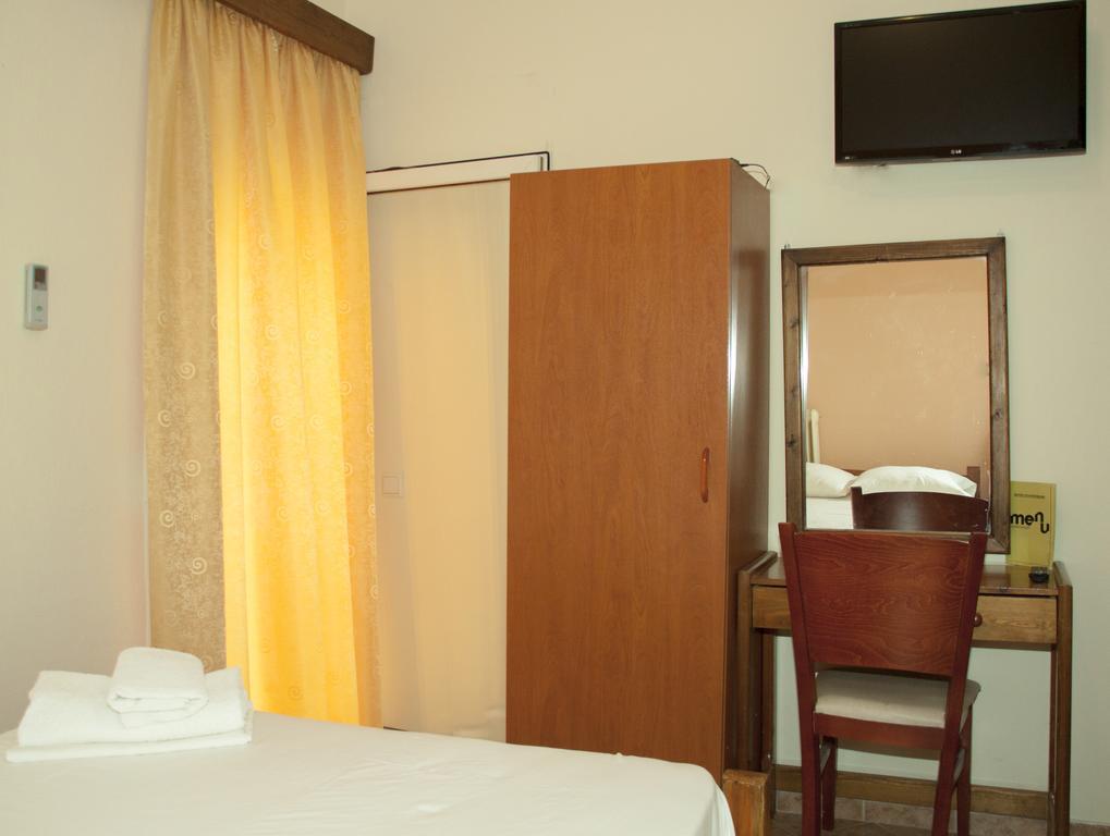 Stavrodromi Hotel イグメニツァ エクステリア 写真