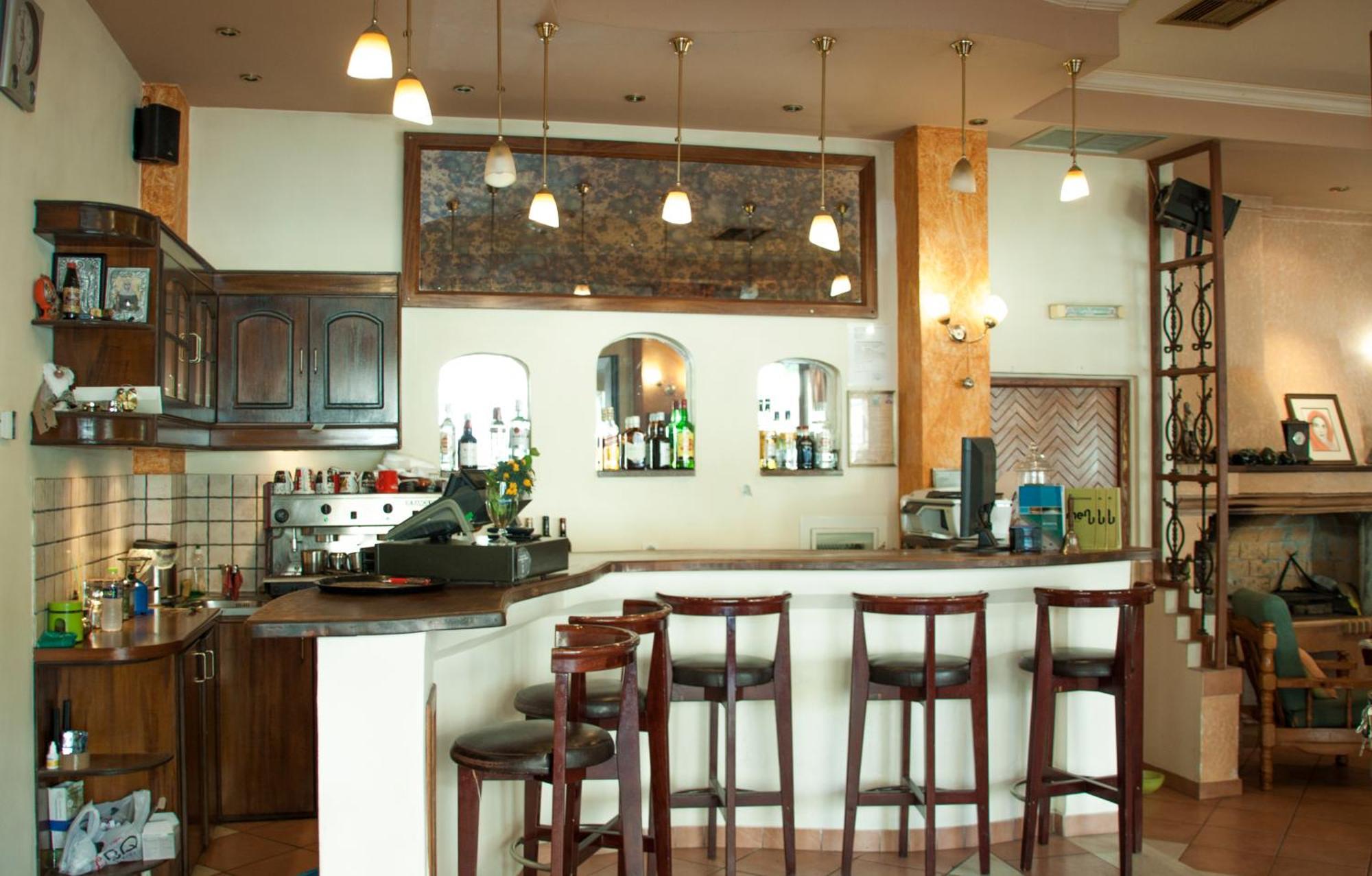 Stavrodromi Hotel イグメニツァ エクステリア 写真